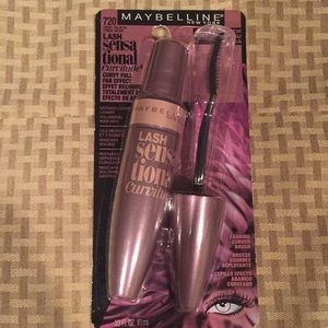 Maybelline black mascara